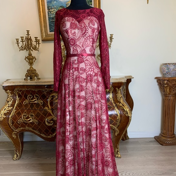 Meier Collection Dresses & Skirts - Women’s embroidery beaded lace formal evening dress